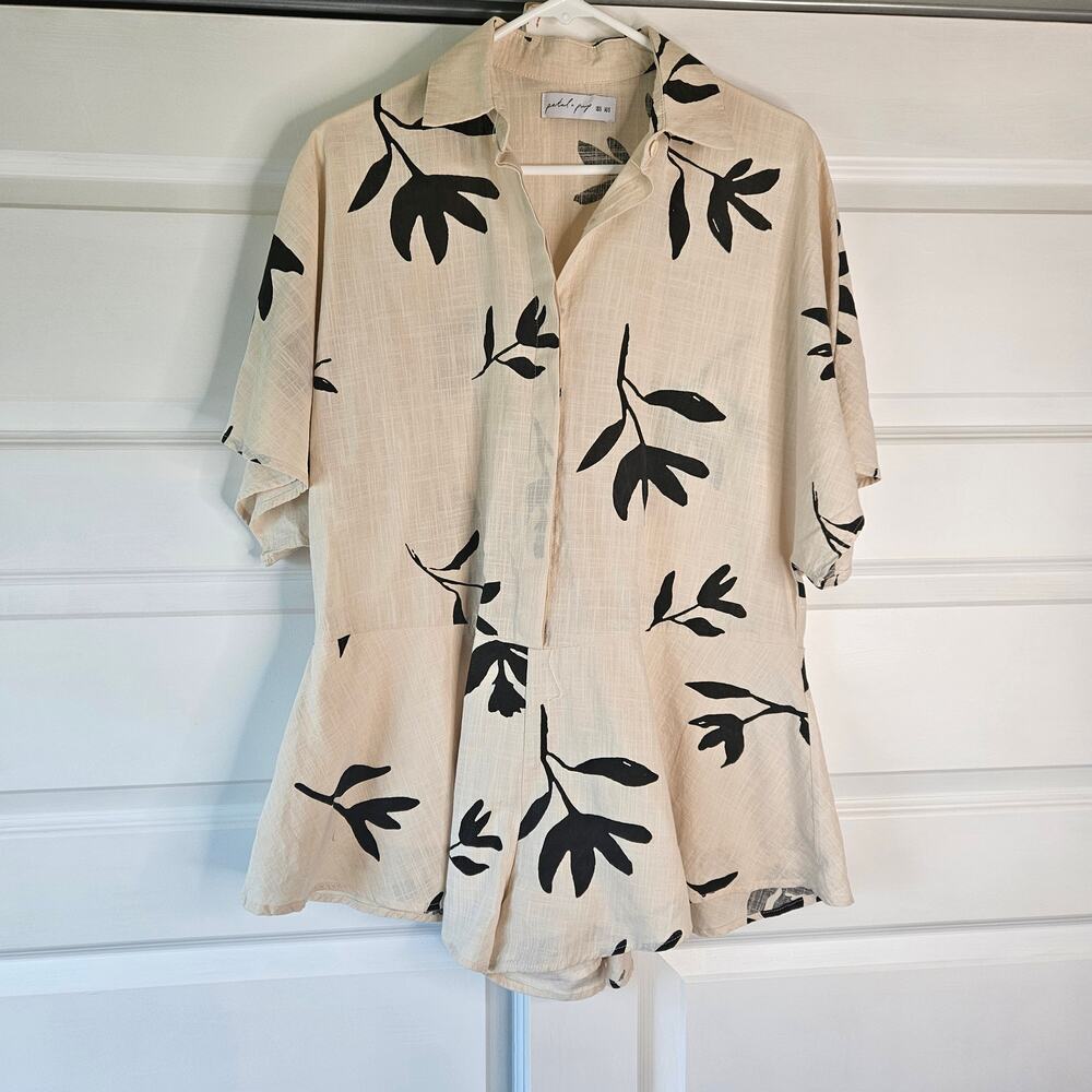 Petal & Pup Sebastian Short Sleeve Romper Cream Black Print Small - Picture 2 of 8